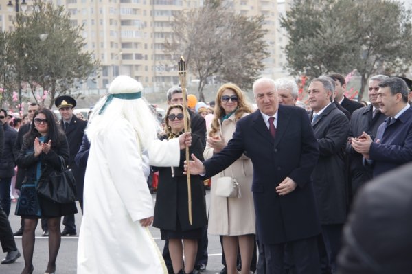 Sumqayıtda möhtəşəm Novruz şənliyi keçirildi - FOTOSESSİYA Sumqayıtda möhtəşəm Novruz şənliyi keçirildi - FOTOSESSİYA