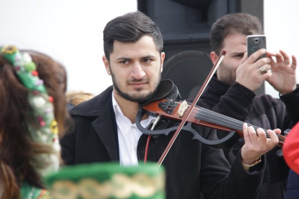 Sumqayıtda möhtəşəm Novruz şənliyi keçirildi - FOTOSESSİYA Sumqayıtda möhtəşəm Novruz şənliyi keçirildi - FOTOSESSİYA