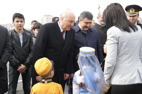 Sumqayıtda möhtəşəm Novruz şənliyi keçirildi - FOTOSESSİYA Sumqayıtda möhtəşəm Novruz şənliyi keçirildi - FOTOSESSİYA