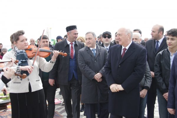 Sumqayıtda möhtəşəm Novruz şənliyi keçirildi - FOTOSESSİYA Sumqayıtda möhtəşəm Novruz şənliyi keçirildi - FOTOSESSİYA