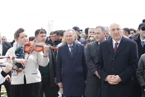 Sumqayıtda möhtəşəm Novruz şənliyi keçirildi - FOTOSESSİYA Sumqayıtda möhtəşəm Novruz şənliyi keçirildi - FOTOSESSİYA