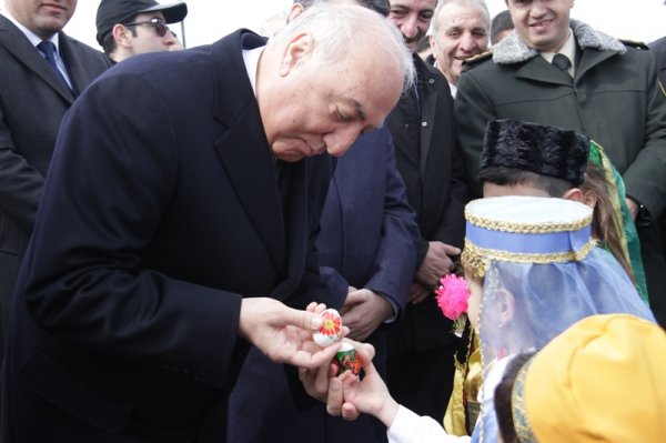 Sumqayıtda möhtəşəm Novruz şənliyi keçirildi - FOTOSESSİYA Sumqayıtda möhtəşəm Novruz şənliyi keçirildi - FOTOSESSİYA