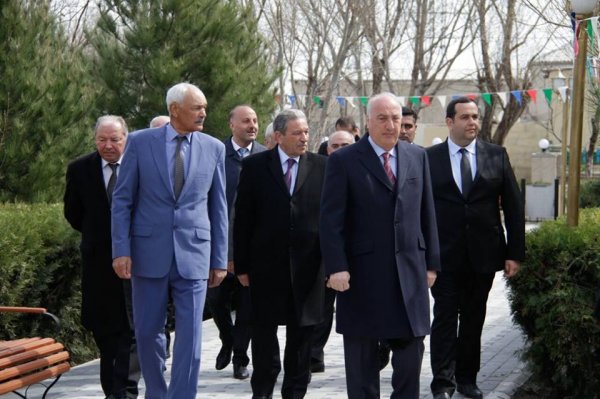 Sumqayıtda parkın təmirdən sonra açılışı olub: Tağıyevin büstü  qoyuldu -VİDEO + FOTOLAR