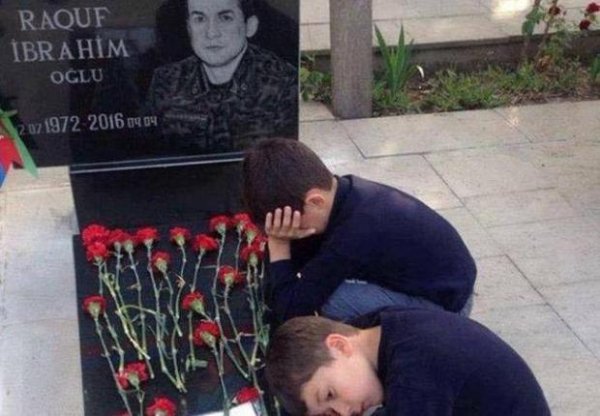   Şəhid Raquf Orucovun oğlundan atasına ürək parçalayan məktub