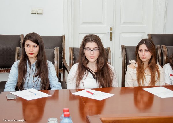 Qərb Universitetində “Müasir iqtisadi nəzəriyyələr və Azərbaycan iqtisadiyyatı” mövzusunda seminar keçirilib Qərb Universitetində “Müasir iqtisadi nəzəriyyələr və Azərbaycan iqtisadiyyatı” mövzusunda seminar keçirilib