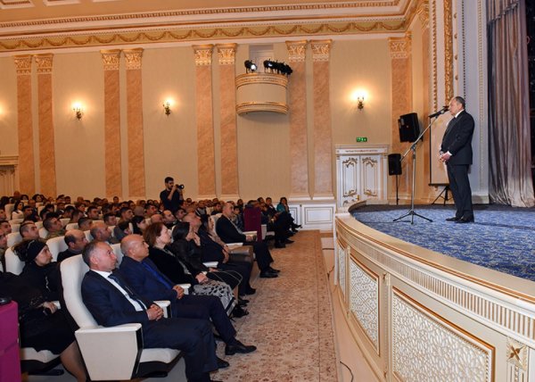 Sumqayıtda “Murov qartalı” kitabının təqdimatı olub VİDEO Sumqayıtda “Murov qartalı” kitabının təqdimatı olub VİDEO