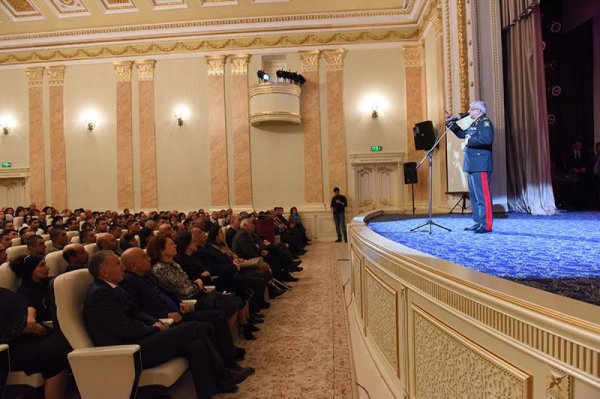 Sumqayıtda “Murov qartalı” kitabının təqdimatı olub VİDEO Sumqayıtda “Murov qartalı” kitabının təqdimatı olub VİDEO