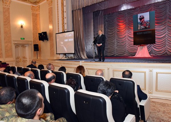 Sumqayıtda “Murov qartalı” kitabının təqdimatı olub VİDEO Sumqayıtda “Murov qartalı” kitabının təqdimatı olub VİDEO