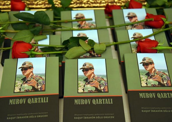 Sumqayıtda “Murov qartalı” kitabının təqdimatı olub VİDEO Sumqayıtda “Murov qartalı” kitabının təqdimatı olub VİDEO