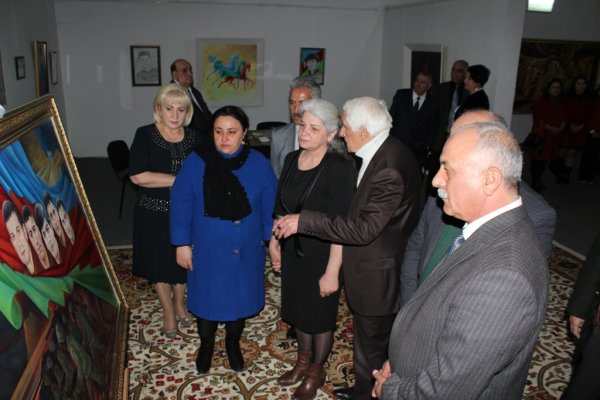 Sumqayıtda aprel şəhidləri anıldı - FOTOLAR