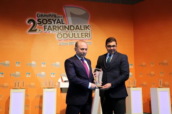 Azərbaycan Prezidenti Türkiyənin Beynəlxalq Dostluq Mükafatı ilə təltif olunub Azərbaycan Prezidenti Türkiyənin Beynəlxalq Dostluq Mükafatı ilə təltif olunub