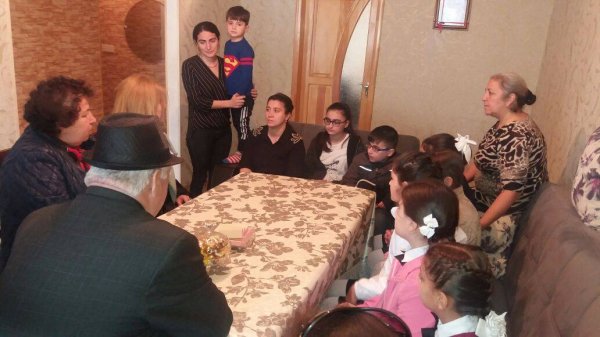 Sumqayıtlı şəhid Seymur Baxışov yad olunub – Doğmaları ilə görüşüb, şəhidin məzarını ziyarət ediblər (FOTOLAR) Sumqayıtlı şəhid Seymur Baxışov yad olunub – Doğmaları ilə görüşüb, şəhidin məzarını ziyarət ediblər (FOTOLAR)