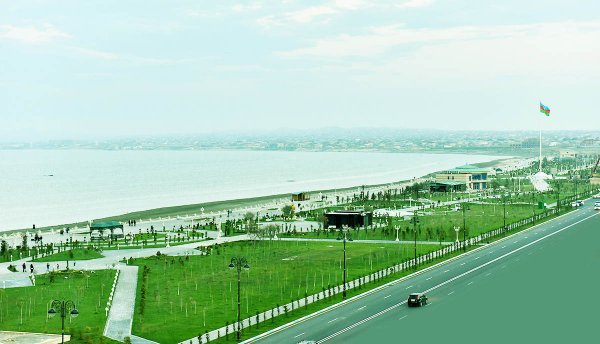 Sumqayıt bulvarından maraqlı görüntülər – FOTOLAR