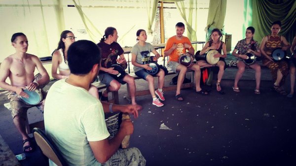 Sumqayıtlı darbuka ustası Rusiyadakı beynəlxalq müsabiqədə yenidən ölkəmizi təmsil edəcək (FOTOLAR) Sumqayıtlı darbuka ustası Rusiyadakı beynəlxalq müsabiqədə yenidən ölkəmizi təmsil edəcək (FOTOLAR)