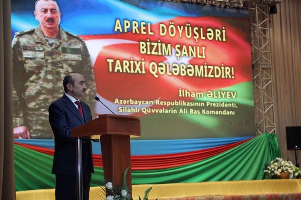 Aprel döyüşlərinin ildönümünə həsr olunmuş mərasim keçirilib Aprel döyüşlərinin ildönümünə həsr olunmuş mərasim keçirilib