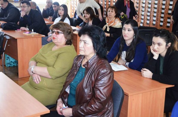 Sumqayıtda yazıçı-publisist Eyruz Məmmədovun yeni kitablarının müzakirəsi keçirilib -FOTO