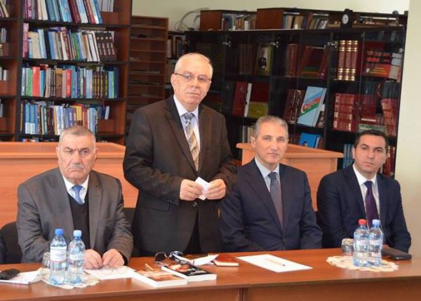 Sumqayıtda yazıçı-publisist Eyruz Məmmədovun yeni kitablarının müzakirəsi keçirilib -FOTO
