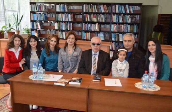 Sumqayıtda yazıçı-publisist Eyruz Məmmədovun yeni kitablarının müzakirəsi keçirilib -FOTO