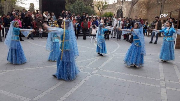 "BAKU SHOPPING FESTİVAL"da Sumqayıtın musiqi kollektivləri çıxış edib - FOTOLAR