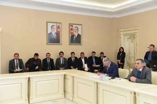 Azad Rəhimov Sumqayıtda vətəndaşları qəbul edib