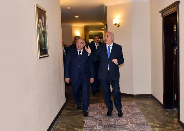 Sumqayıtda növbəti otelin açılışı olub - İcra hakimi Zakir Fərəcov və sabiq başçı Şakir Abuşov mərasimdə (FOTOSESSİYA) Sumqayıtda növbəti otelin açılışı olub - İcra hakimi Zakir Fərəcov və sabiq başçı Şakir Abuşov mərasimdə (FOTOSESSİYA)