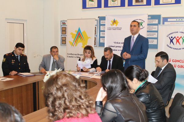 Regionlarda erkən nikahlarla bağlı maarifləndirci tədbirlərə Şirvandan start verildi Regionlarda erkən nikahlarla bağlı maarifləndirci tədbirlərə Şirvandan start verildi