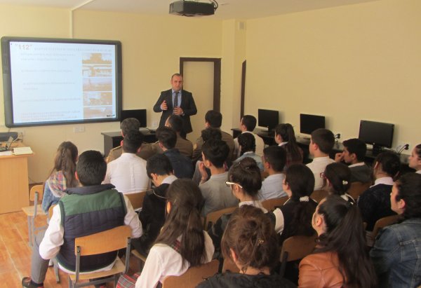 FHN-in Sumqayıt Regional Mərkəzi tərəfindən maarifləndirmə tədbiri keçirilib - FOTOLAR FHN-in Sumqayıt Regional Mərkəzi tərəfindən maarifləndirmə tədbiri keçirilib - FOTOLAR