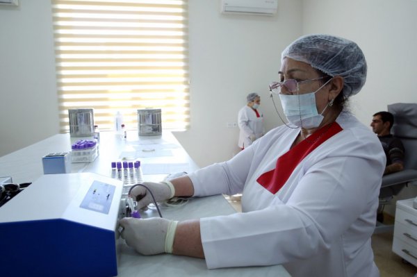 Hematoloq Pərvanə Hacıyeva: Bizim Qan Bankında kifayət qədər ehtiyat var-FOTO Hematoloq Pərvanə Hacıyeva: Bizim Qan Bankında kifayət qədər ehtiyat var-FOTO