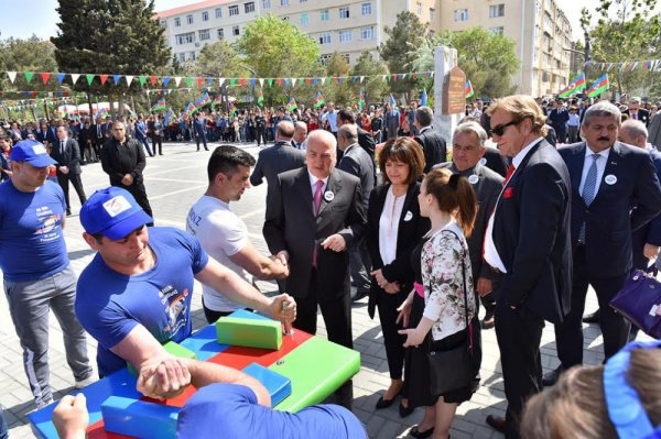 Sumqayıtla Lüdviqshafen arasında dostluq əlaqələrinin 40 illiyi təntənəli şəkildə qeyd olunub – FOTO+VİDEO Sumqayıtla Lüdviqshafen arasında dostluq əlaqələrinin 40 illiyi təntənəli şəkildə qeyd olunub – FOTO+VİDEO