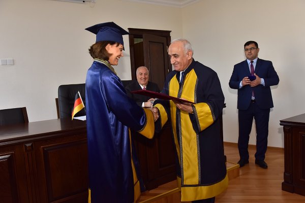 Sumqayıtla Lüdviqshafen arasında dostluq əlaqələrinin 40 illiyi təntənəli şəkildə qeyd olunub – FOTO+VİDEO Sumqayıtla Lüdviqshafen arasında dostluq əlaqələrinin 40 illiyi təntənəli şəkildə qeyd olunub – FOTO+VİDEO