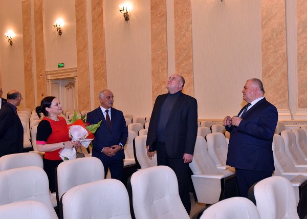 Belarusun mədəniyyət nazirinin müavini Vasili Çernik Sumqayıtda - FOTOLAR
