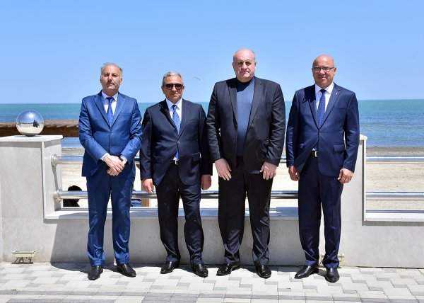 Belarusun mədəniyyət nazirinin müavini Vasili Çernik Sumqayıtda - FOTOLAR