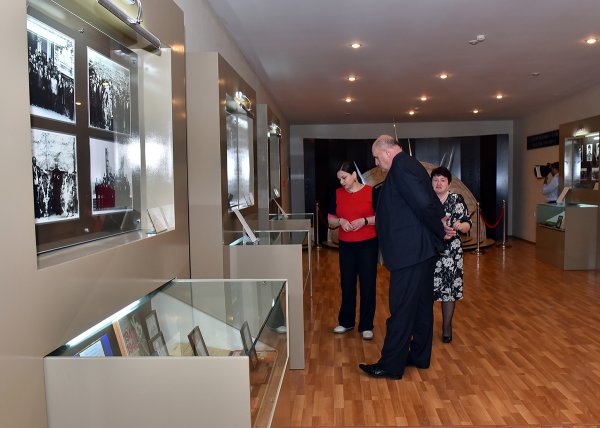 Belarusun mədəniyyət nazirinin müavini Vasili Çernik Sumqayıtda - FOTOLAR