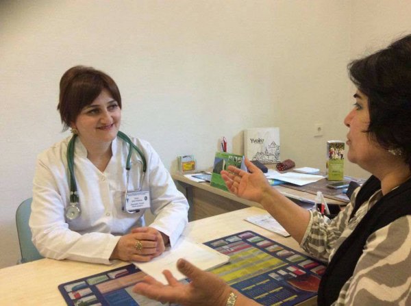 “C hepatitini ilkin dövrdə aşkar etmişiksə, 99 faiz xəstəliyi tam sağaldıb onun qarşısını ala bilirik” - Terapevt-hepatoloq Turan Zeynallı (MÜSAHİBƏ) “C hepatitini ilkin dövrdə aşkar etmişiksə, 99 faiz xəstəliyi tam sağaldıb onun qarşısını ala bilirik” - Terapevt-hepatoloq Turan Zeynallı (MÜSAHİBƏ)
