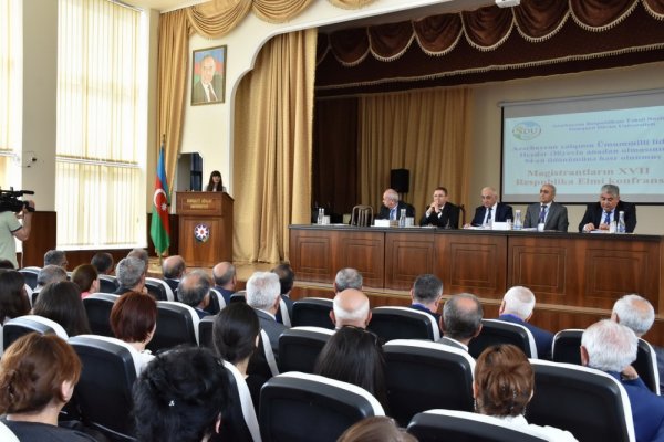 Sumqayıtda magistrantların XVII Respublika elmi konfransı işə başlayıb Sumqayıtda magistrantların XVII Respublika elmi konfransı işə başlayıb