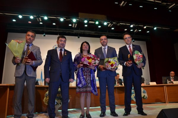 Türk Dünyasında “İsmayıl Qaspıralı” mükafatına layiq görülən ilk qadın azərbaycanlı oldu - FOTOLAR Türk Dünyasında “İsmayıl Qaspıralı” mükafatına layiq görülən ilk qadın azərbaycanlı oldu - FOTOLAR