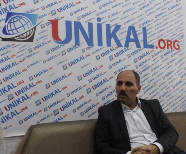 Azərbaycanlı əməkdar jurnalist bir ovuc qızıl tapdı Azərbaycanlı əməkdar jurnalist bir ovuc qızıl tapdı