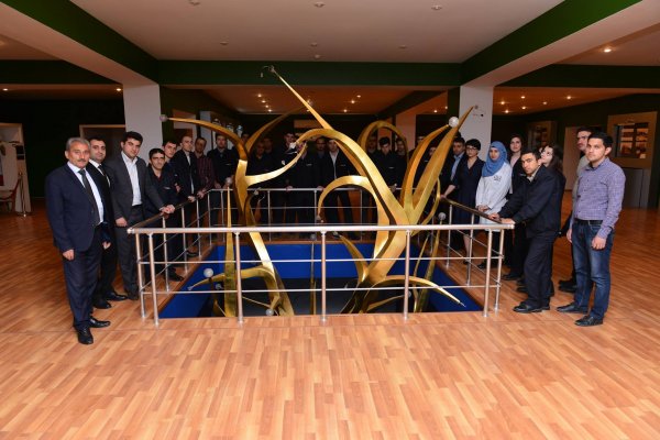 "Azərikimya"da təcrübədə olan gənc kadrların Sumqayıtın Tarixi Muzeyinə ekskursiyası təşkil edilib - FOTOLAR "Azərikimya"da təcrübədə olan gənc kadrların Sumqayıtın Tarixi Muzeyinə ekskursiyası təşkil edilib - FOTOLAR