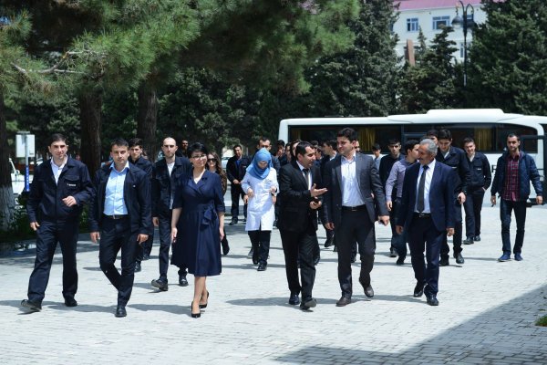 "Azərikimya"da təcrübədə olan gənc kadrların Sumqayıtın Tarixi Muzeyinə ekskursiyası təşkil edilib - FOTOLAR "Azərikimya"da təcrübədə olan gənc kadrların Sumqayıtın Tarixi Muzeyinə ekskursiyası təşkil edilib - FOTOLAR