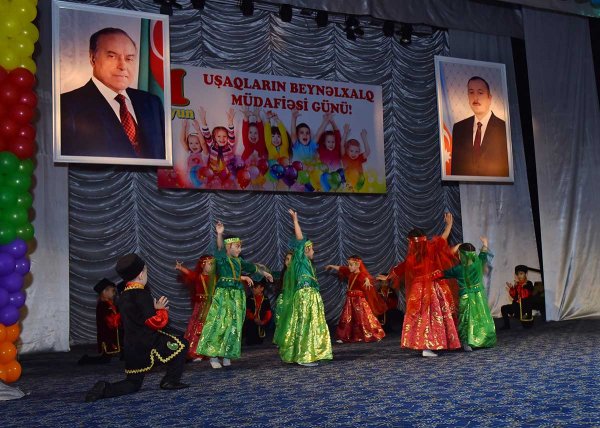Sumqayıtda 1 İyun – uşaqların beynəlxalq müdafiəsi günü təntənəli qeyd olunub – FOTOLAR Sumqayıtda 1 İyun – uşaqların beynəlxalq müdafiəsi günü təntənəli qeyd olunub – FOTOLAR