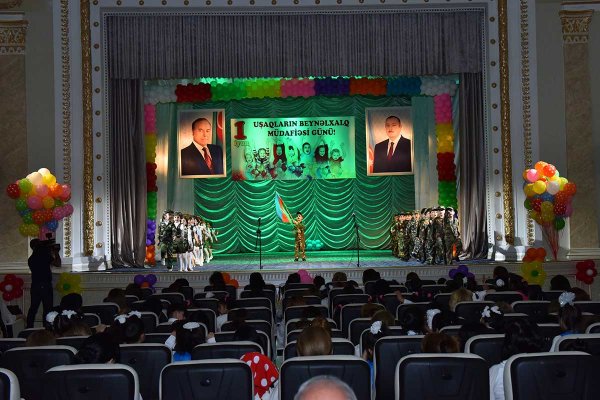 Sumqayıtda 1 İyun – uşaqların beynəlxalq müdafiəsi günü təntənəli qeyd olunub – FOTOLAR Sumqayıtda 1 İyun – uşaqların beynəlxalq müdafiəsi günü təntənəli qeyd olunub – FOTOLAR