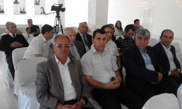 Tanınmış sumqayıtlı cərrah Cəfər Quliyevin 40 illik "üsyanı" Tanınmış sumqayıtlı cərrah Cəfər Quliyevin 40 illik "üsyanı"