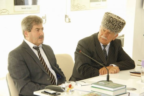 Tanınmış sumqayıtlı cərrah Cəfər Quliyevin 40 illik "üsyanı" Tanınmış sumqayıtlı cərrah Cəfər Quliyevin 40 illik "üsyanı"