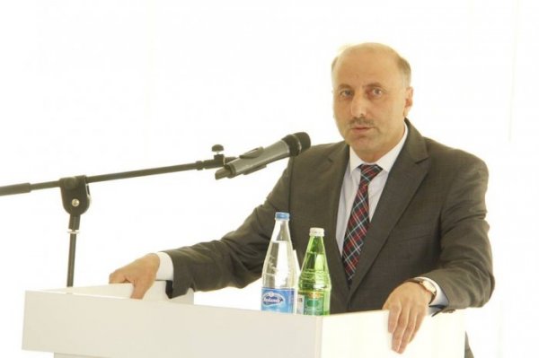 Tanınmış sumqayıtlı cərrah Cəfər Quliyevin 40 illik "üsyanı" Tanınmış sumqayıtlı cərrah Cəfər Quliyevin 40 illik "üsyanı"