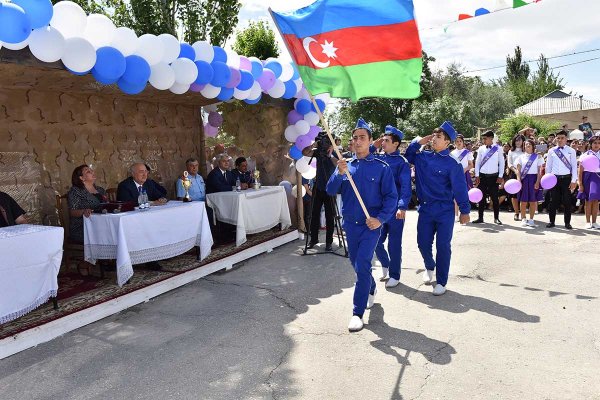 Zakir Fərəcov “Son zəng” tədbirlərində iştirak edib – FOTOLAR