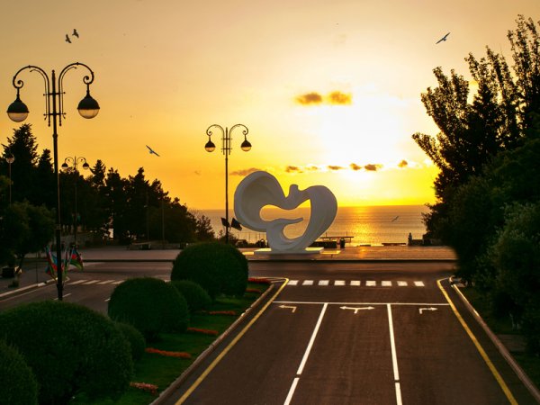 Sumqayıt: Heydər Əliyev ideyalarından rövnəqlənən şəhər Sumqayıt: Heydər Əliyev ideyalarından rövnəqlənən şəhər