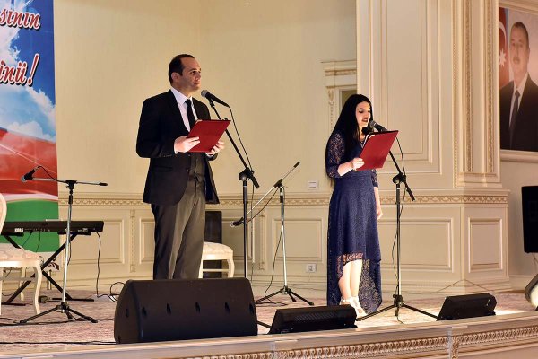 Sumqayıtda Milli Qurtuluş Gününə həsr olunmuş bayram tədbiri keçirildi – FOTOLAR Sumqayıtda Milli Qurtuluş Gününə həsr olunmuş bayram tədbiri keçirildi – FOTOLAR