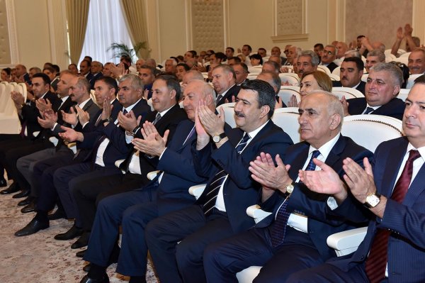 Sumqayıtda Milli Qurtuluş Gününə həsr olunmuş bayram tədbiri keçirildi – FOTOLAR Sumqayıtda Milli Qurtuluş Gününə həsr olunmuş bayram tədbiri keçirildi – FOTOLAR