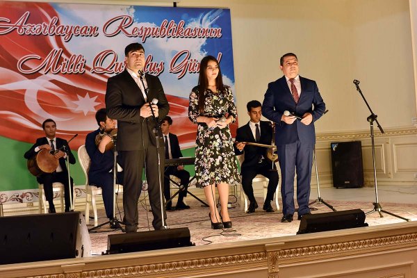 Sumqayıtda Milli Qurtuluş Gününə həsr olunmuş bayram tədbiri keçirildi – FOTOLAR Sumqayıtda Milli Qurtuluş Gününə həsr olunmuş bayram tədbiri keçirildi – FOTOLAR