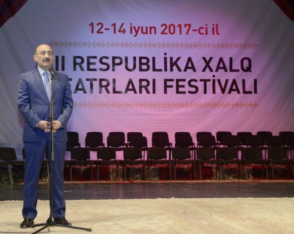 II Respublika Xalq Teatrları Festivalının qaliblərinə mükafatlar təqdim olunub II Respublika Xalq Teatrları Festivalının qaliblərinə mükafatlar təqdim olunub